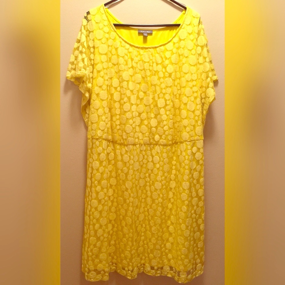 Sunny yellow dress!